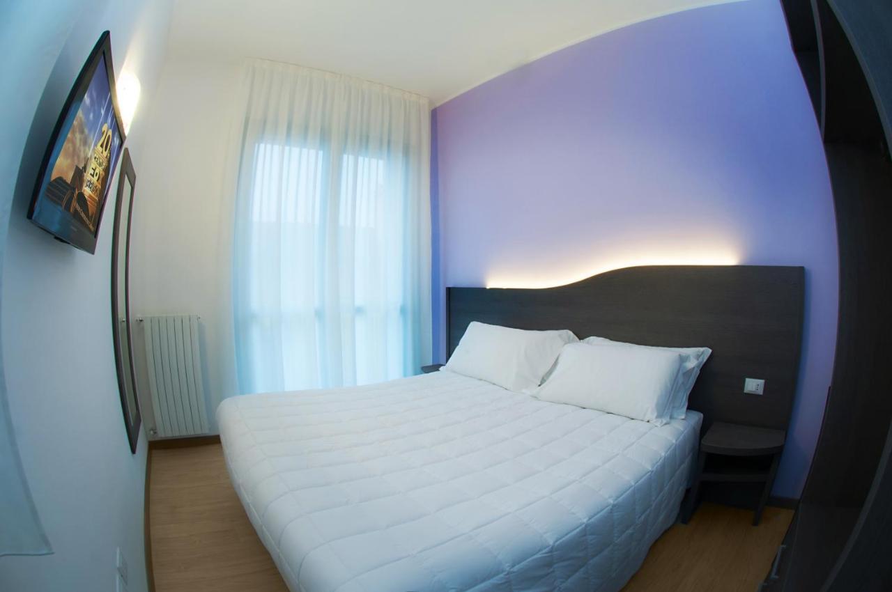 29 Cav Apartments Bollate Buitenkant foto